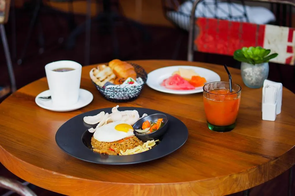 Zest Legian By Swiss-Belhotel International Hotel