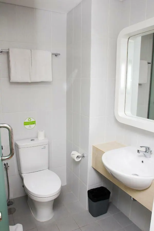 Hotel Zest Legian By Swiss-Belhotel International